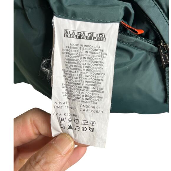 Napapijri Puffer Vest Womens 12 Green/Yellow Reversible Full Zip Pocket Front - Picture 9 of 10